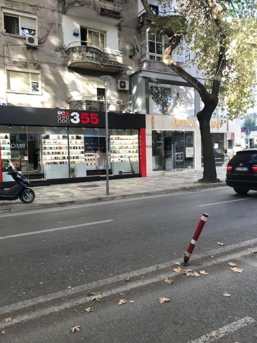 Warm Apartment In The Center Of Tirana City Exteriör bild